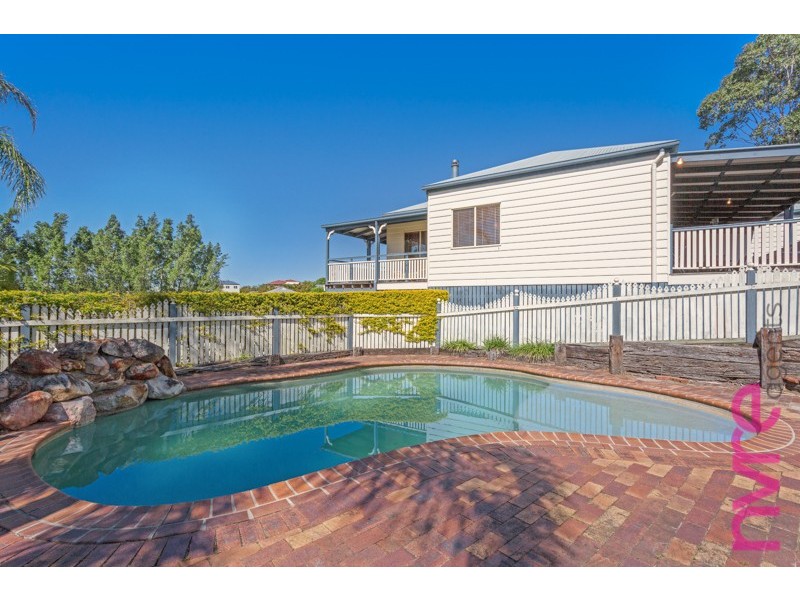 13 Stonehaven Place, Narangba QLD 4504