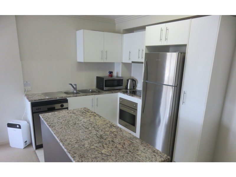 303/89 Landsborough Avenue, Scarborough QLD 4020
