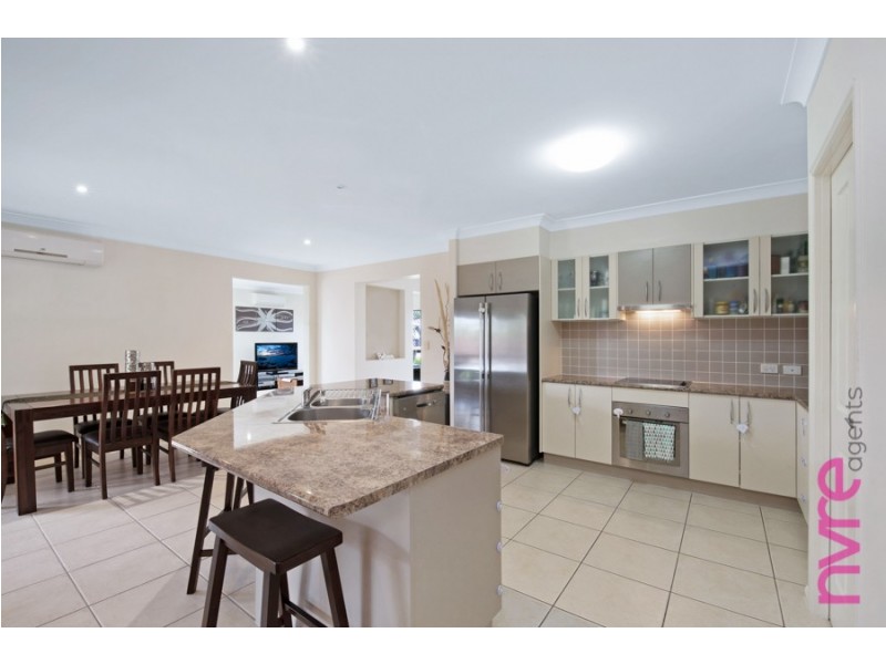 2 Azure Place, Narangba QLD 4504