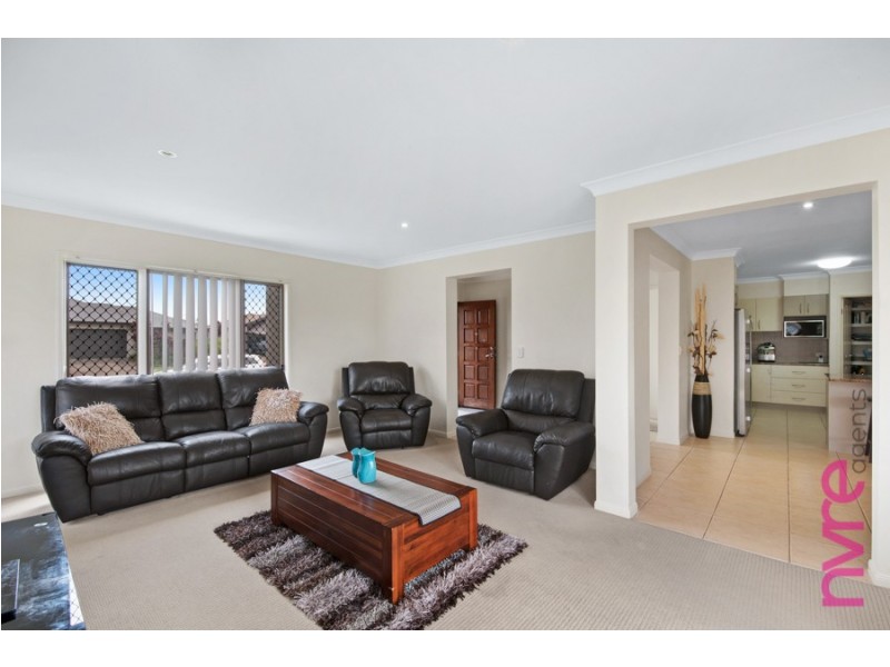 2 Azure Place, Narangba QLD 4504