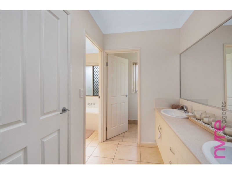 2 Azure Place, Narangba QLD 4504