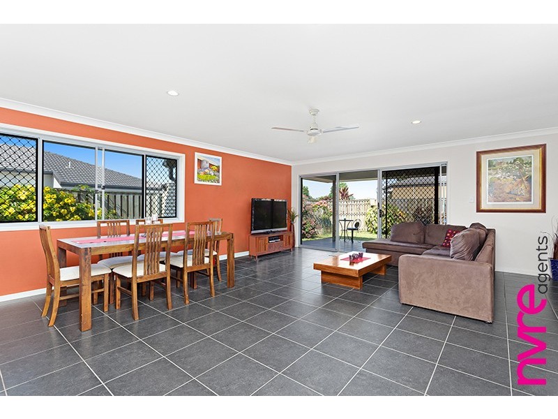 15 Central Green Drive, Narangba QLD 4504