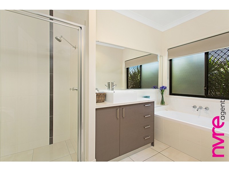 6 Crinum Court, Narangba QLD 4504