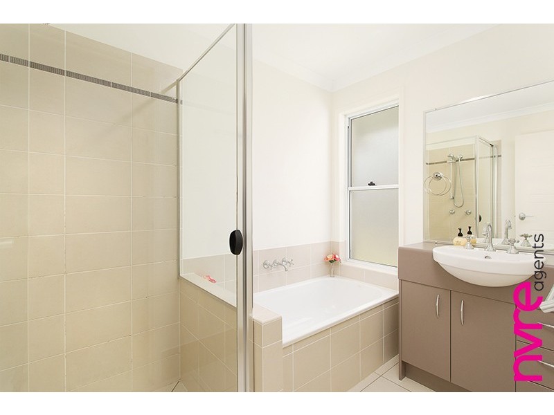 4 Shrike Court, Narangba QLD 4504