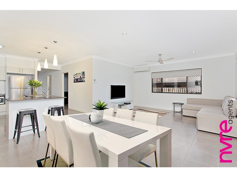 33 Bowerbird Crescent, Dakabin QLD 4503