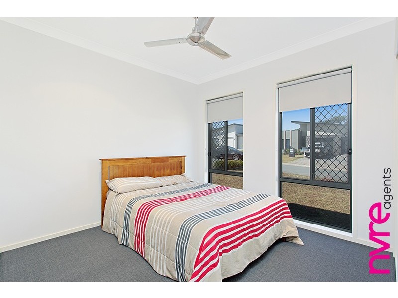 33 Bowerbird Crescent, Dakabin QLD 4503