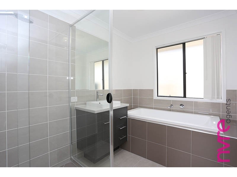 29 Bangalow Street, Morayfield QLD 4506