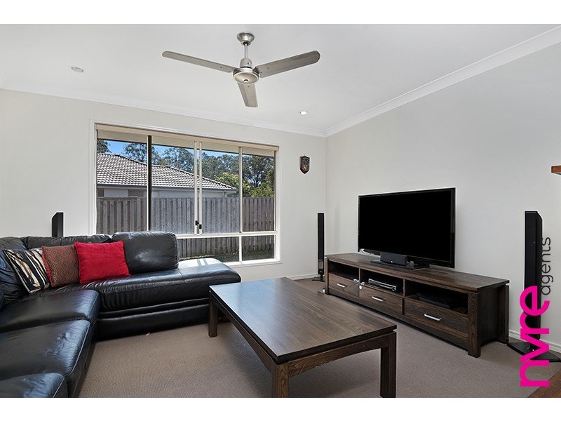 27 Desmond St, Narangba QLD 4504