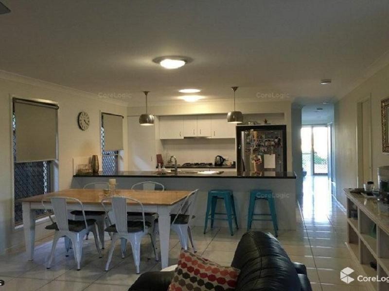 98 Olsen Circuit, Kallangur QLD 4503