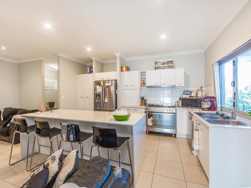 32 Planigale Crescent, North Lakes QLD 4509