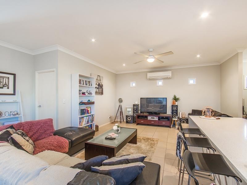 32 Planigale Crescent, North Lakes QLD 4509