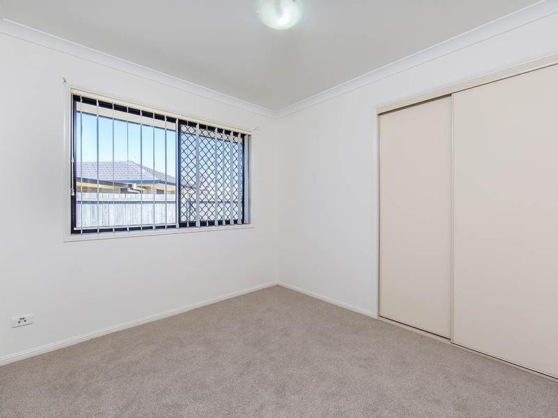 17 Cambridge Street, Rothwell QLD 4022