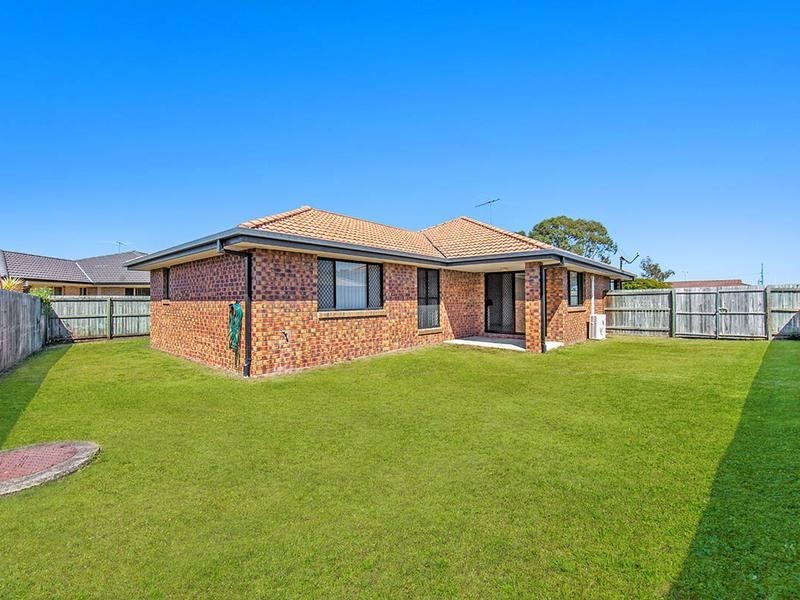 17 Cambridge Street, Rothwell QLD 4022