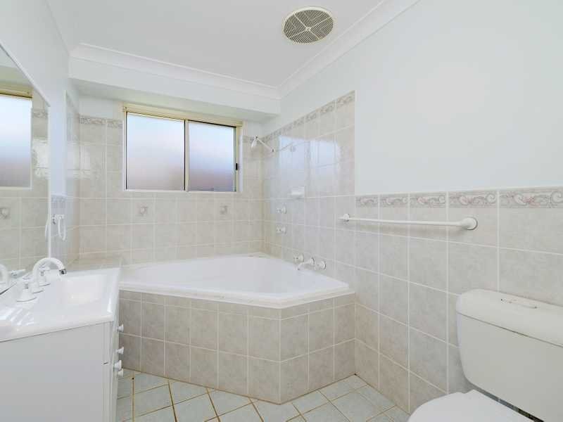 60 Lincoln Road, Port Macquarie NSW 2444