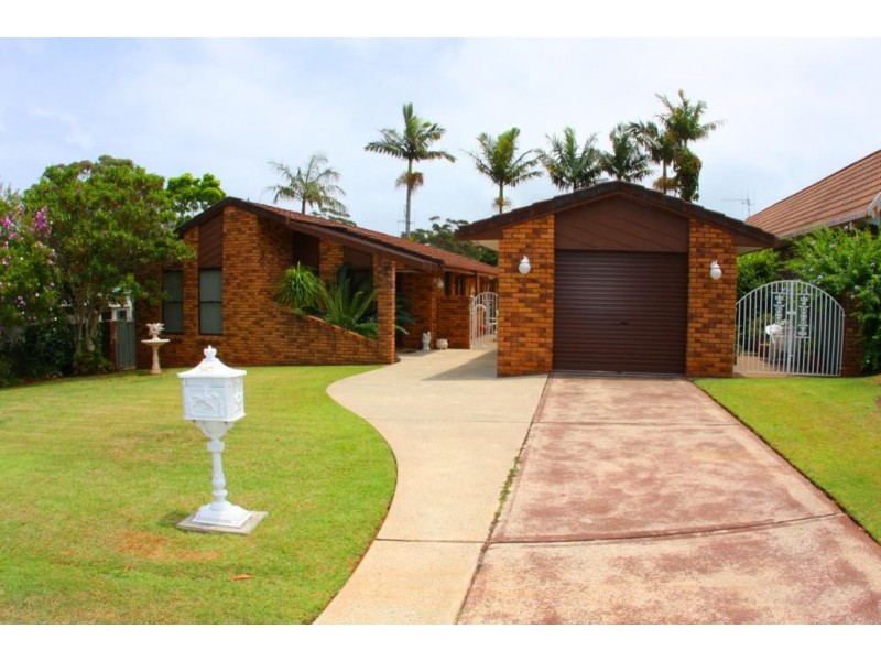 10 Bowden Road, Port Macquarie NSW 2444