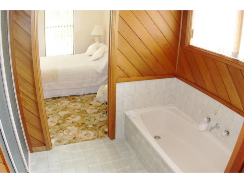 10 Bowden Road, Port Macquarie NSW 2444