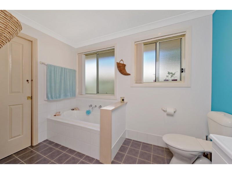 20 Deakin Close, Port Macquarie NSW 2444