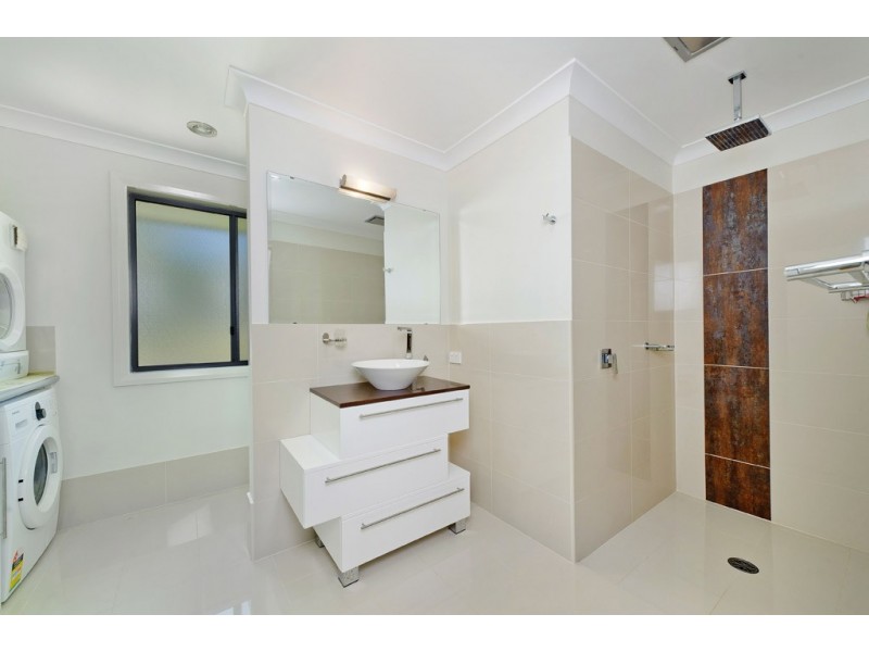 32 Helve Close, King Creek NSW 2446