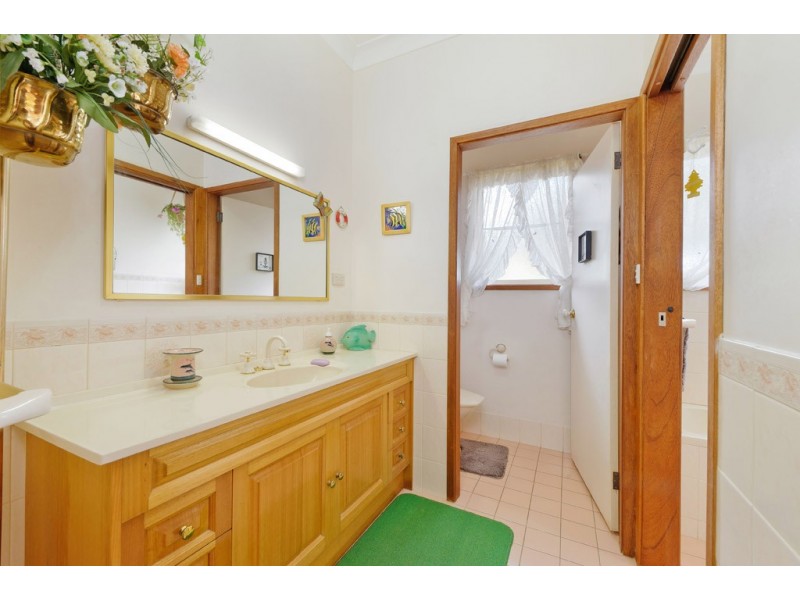 16 Bundella Avenue, Lake Cathie NSW 2445