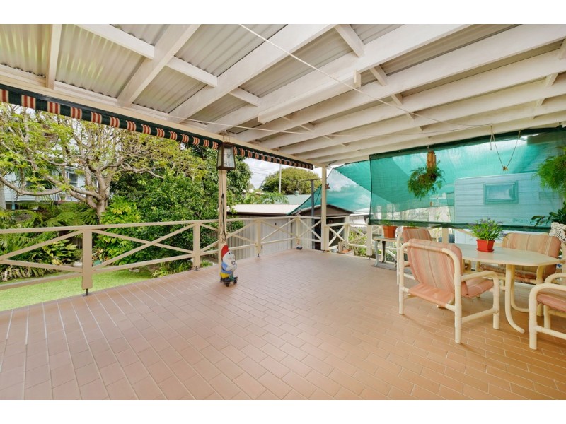 16 Bundella Avenue, Lake Cathie NSW 2445