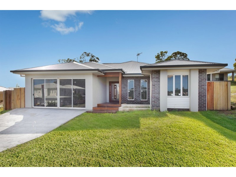 11 Chifley Street, Port Macquarie NSW 2444