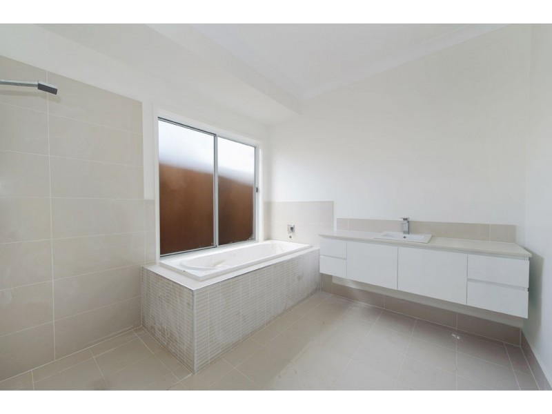 11 Chifley Street, Port Macquarie NSW 2444