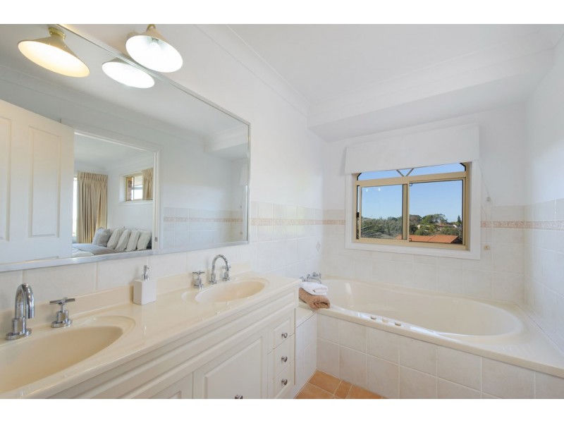 9 Coastlands Place, Port Macquarie NSW 2444