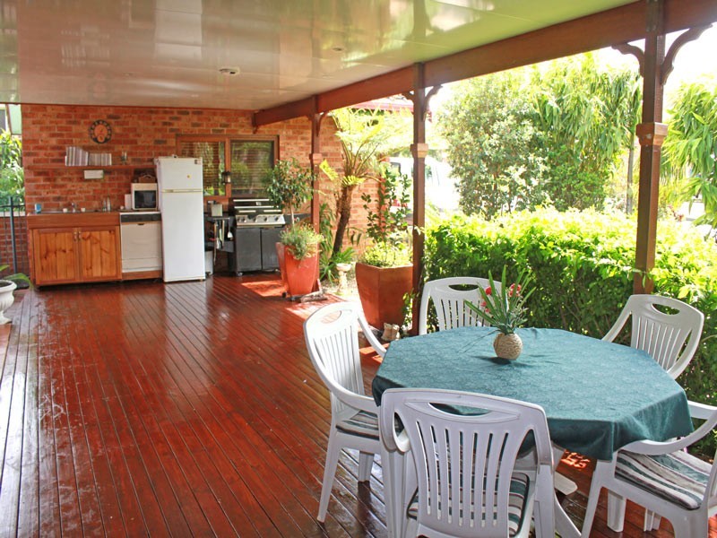 21 Mitchell Avenue, West Kempsey NSW 2440