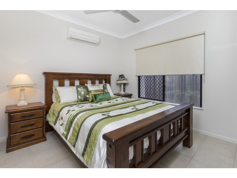 10 Totley Chase, Trinity Park QLD 4879