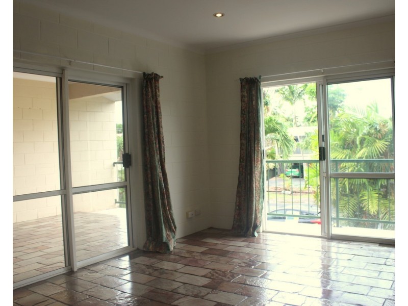 6/505 Varley Street, Yorkeys Knob QLD 4878