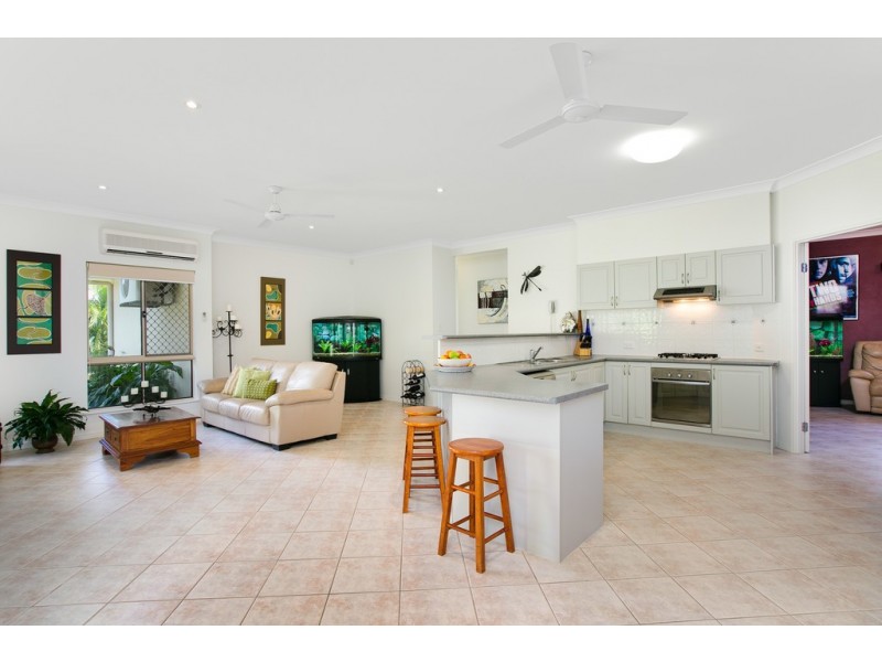 5 Kulgun Street, Caravonica QLD 4878