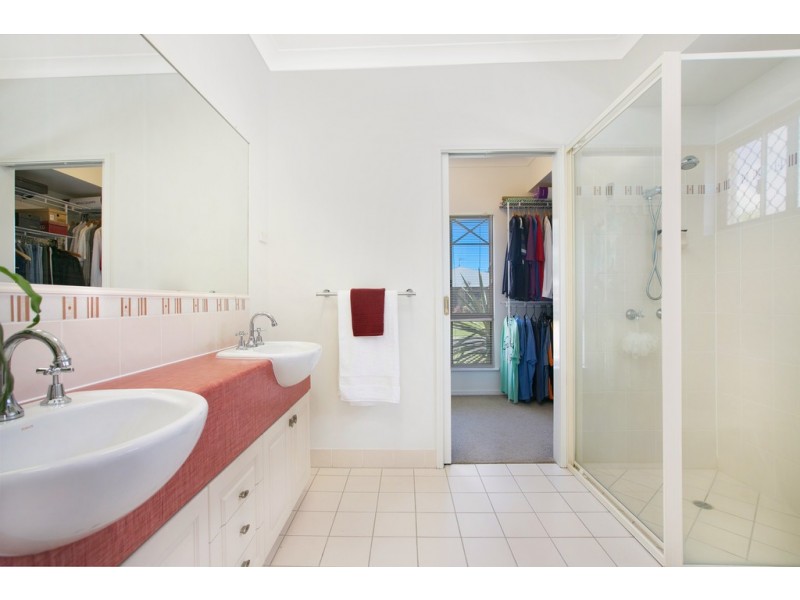 5 Kulgun Street, Caravonica QLD 4878