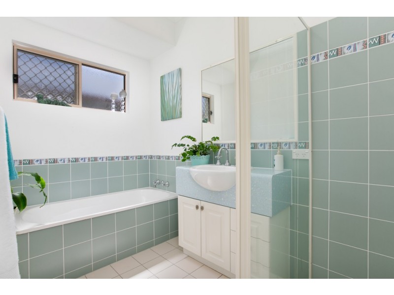 5 Kulgun Street, Caravonica QLD 4878