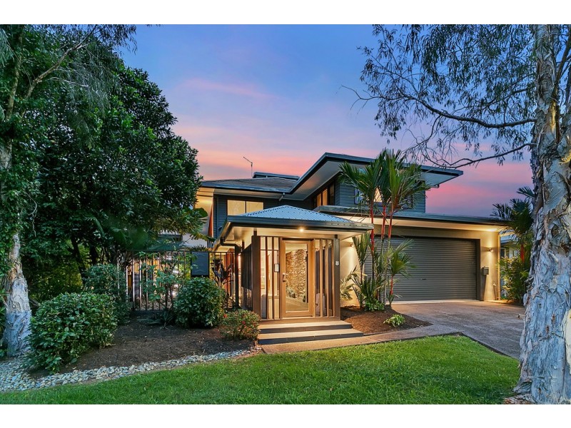 8 Lillian Road, Palm Cove QLD 4879