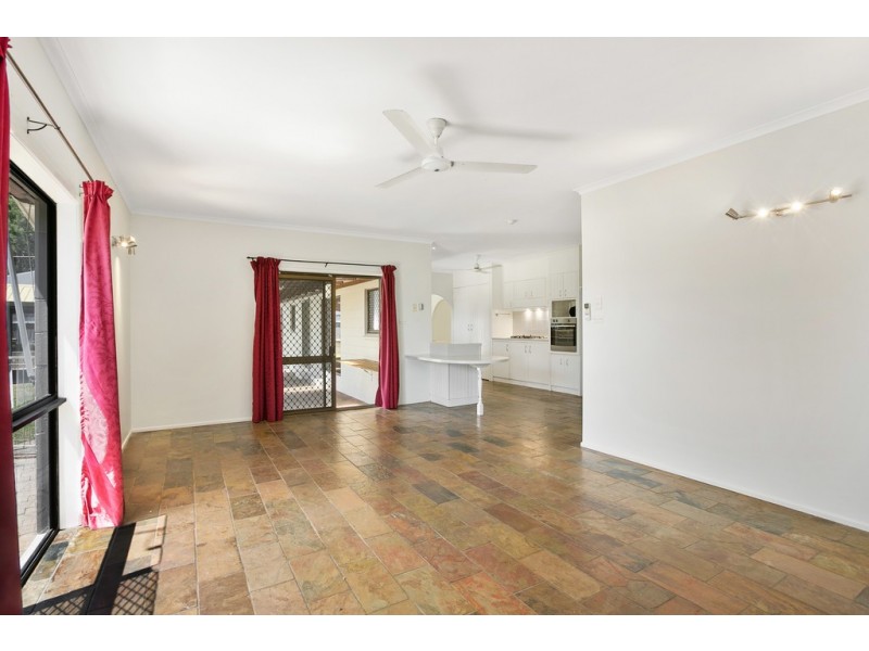 4 Nimba Close, Smithfield QLD 4878