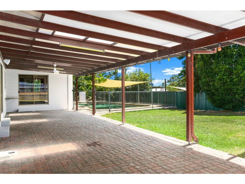 4 Nimba Close, Smithfield QLD 4878