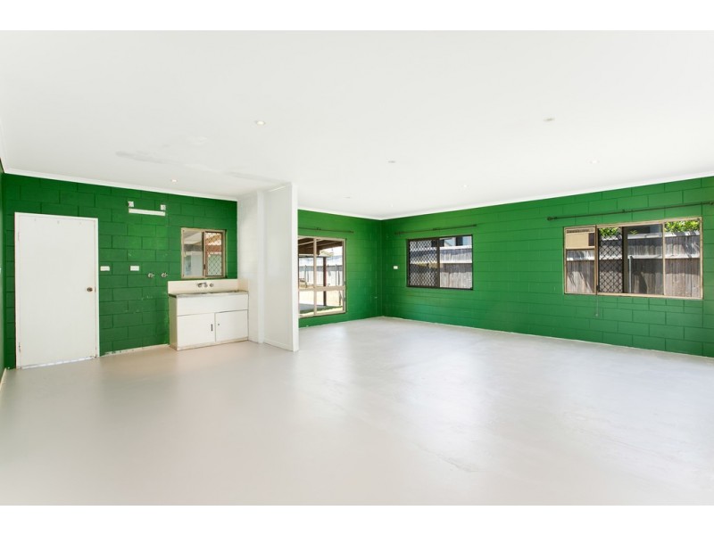 4 Nimba Close, Smithfield QLD 4878