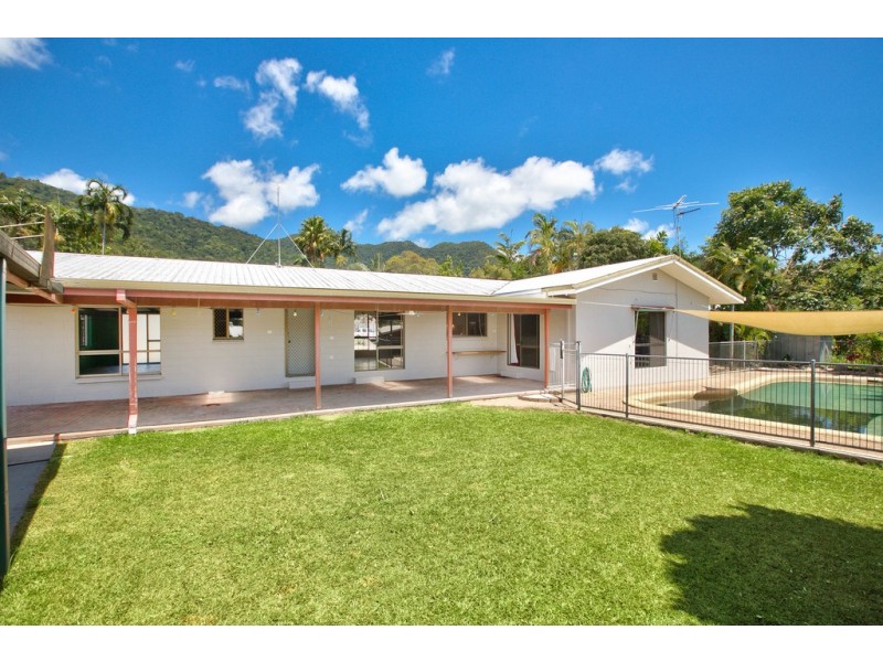 4 Nimba Close, Smithfield QLD 4878