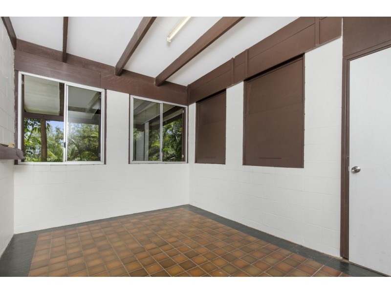 18 Boroko Close, Trinity Beach QLD 4879