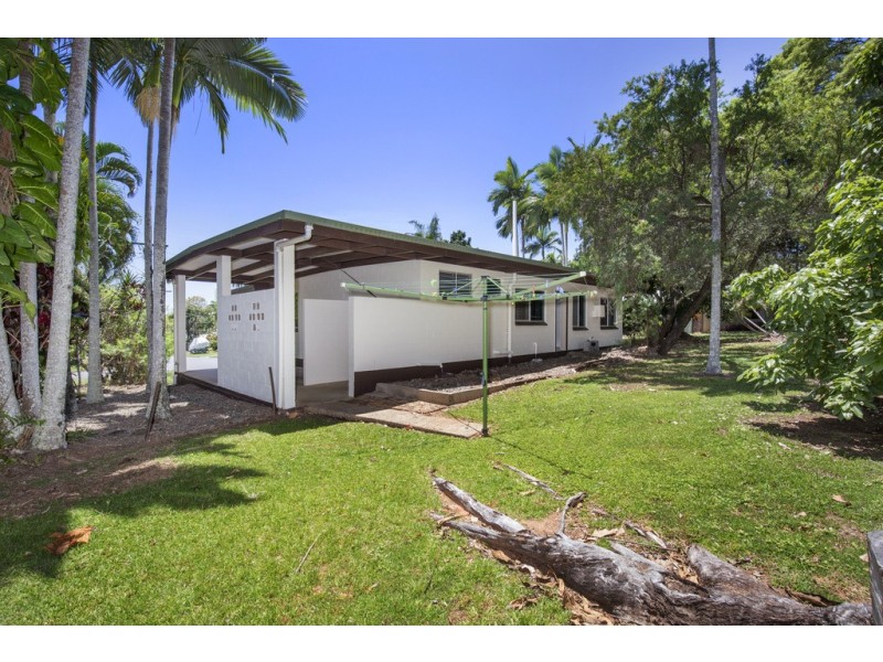 18 Boroko Close, Trinity Beach QLD 4879