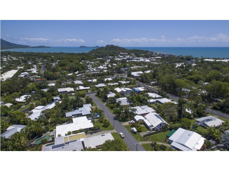 18 Boroko Close, Trinity Beach QLD 4879