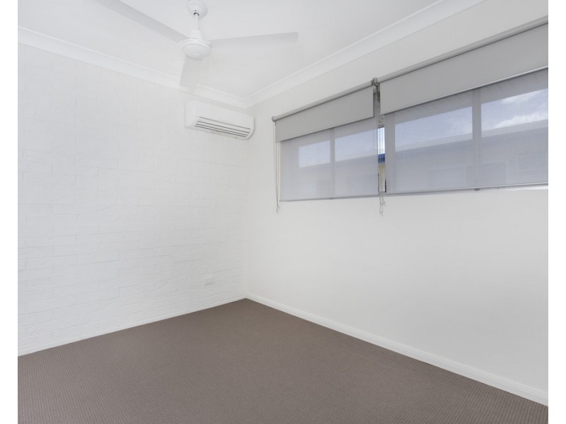 10/69 Pease Street, Manoora QLD 4870