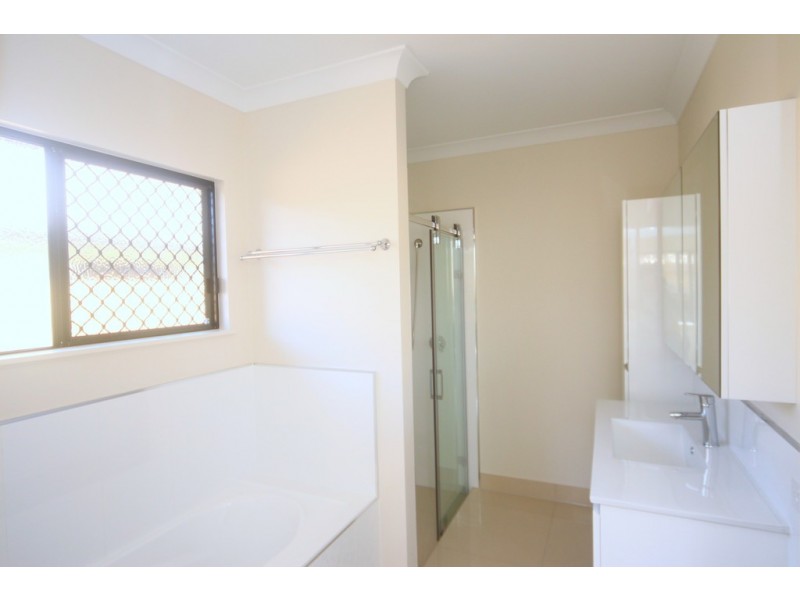 7 Arrowsmith Close, Smithfield QLD 4878