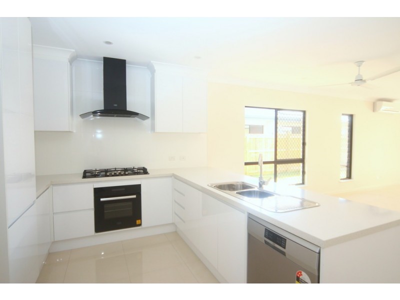 7 Arrowsmith Close, Smithfield QLD 4878