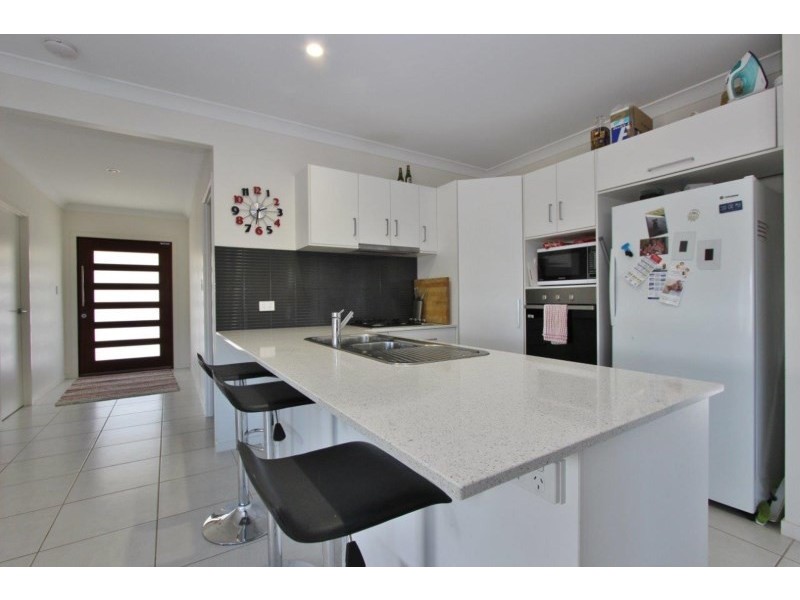 24 Landsborough Drive, Smithfield QLD 4878