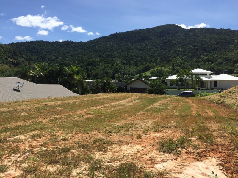 4 Wirrega Close, Caravonica QLD 4878