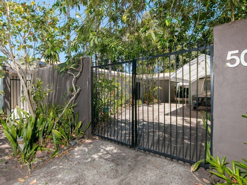 50 Bamboo Street, Holloways Beach QLD 4878