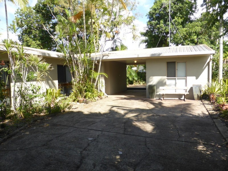 50 Bamboo Street, Holloways Beach QLD 4878