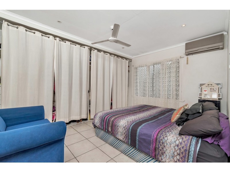 96-98 Swallow Street, Mooroobool QLD 4870