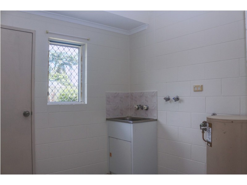 7 Granadilla Street, Holloways Beach QLD 4878